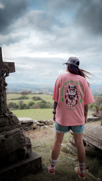 Make Your Own Luck – Maneki Neko Oversized T-Shirt – Pink