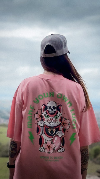 Make Your Own Luck – Maneki Neko Oversized T-Shirt – Pink