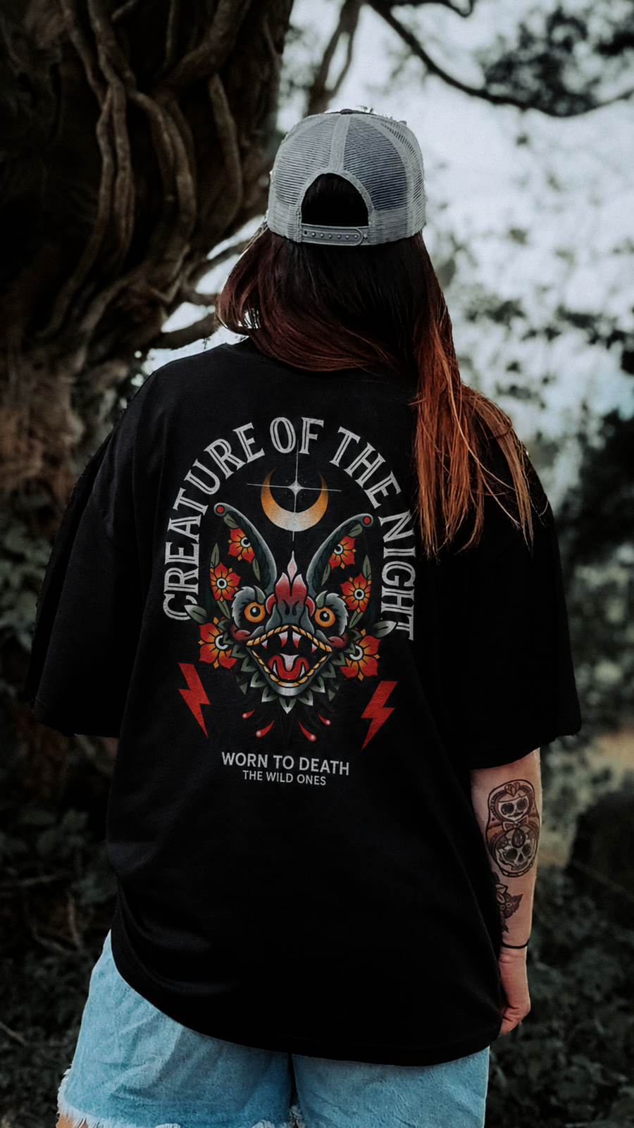 Creature of the Night – Bat Tattoo Oversized T-Shirt – Black