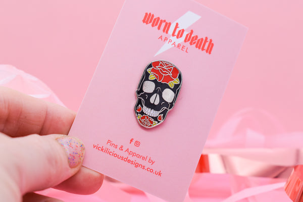 Skulls & Roses Hard Enamel Pin Silver