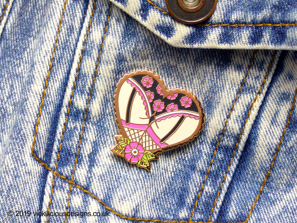 heart booty hard enamel pin 