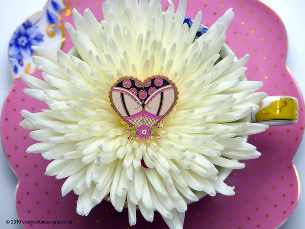 heart booty hard enamel pin 