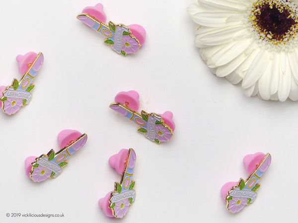 LIPPY CHICK Lipstick Tattoo Soft Enamel Pin